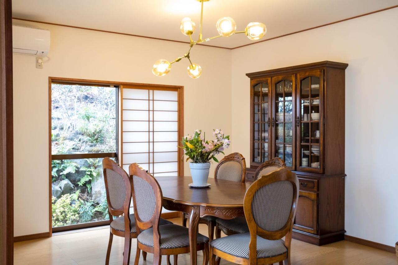 伊豆高原 温泉付別荘 Isana Mountain Villa Futo Luaran gambar