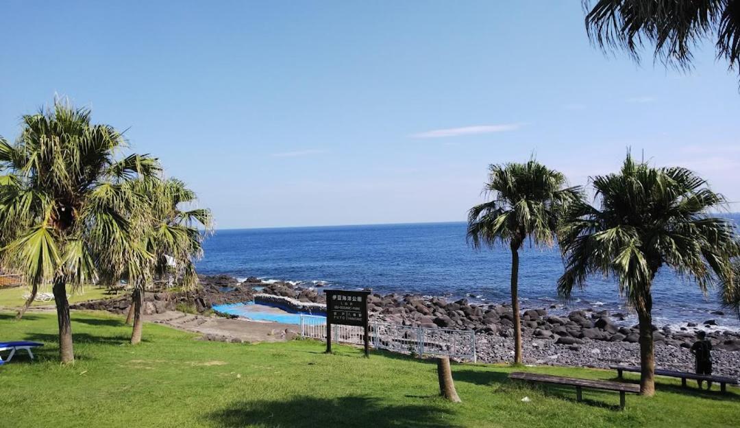伊豆高原 温泉付別荘 Isana Mountain Villa Futo Luaran gambar